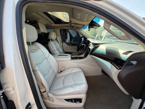 2015 Cadillac Escalade Luxury