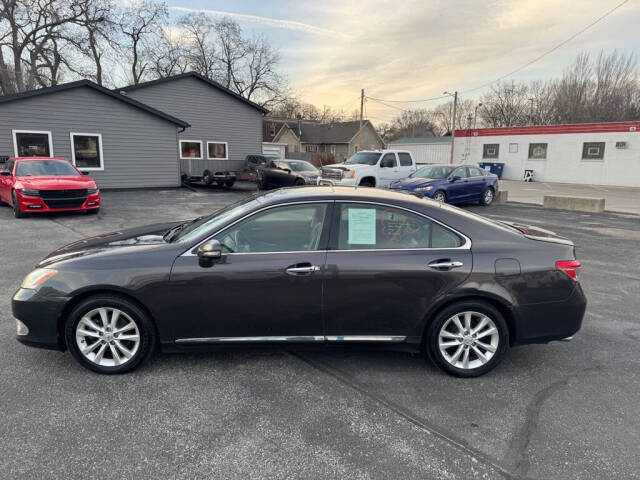 2010 Lexus ES 350 for sale at Johnson's Auto in Mason City, IA