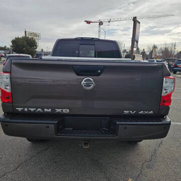2017 Nissan Titan XD