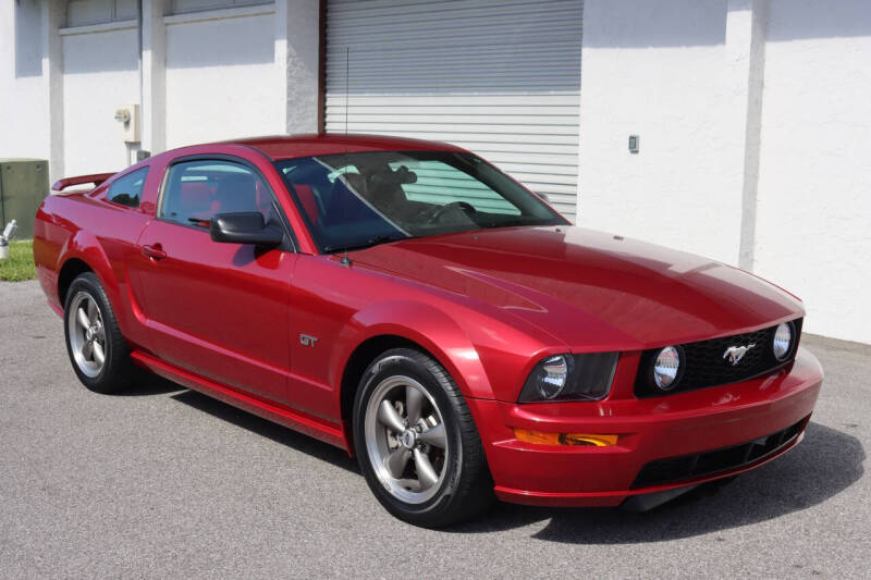2005 Ford Mustang GT Premium