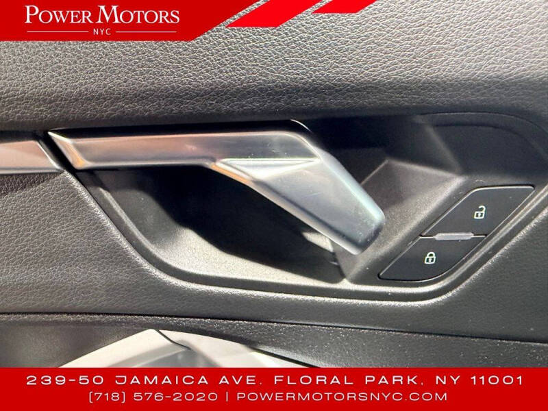 2020 Audi Q3 quattro S line Prem Plus 45 TFSI