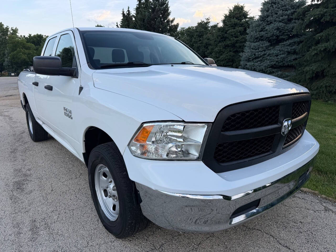 White 2017 Ram 1500 Tradesman 4x4 Tradesman 4dr Quad Cab 6.3 ft. SB Pickup 2