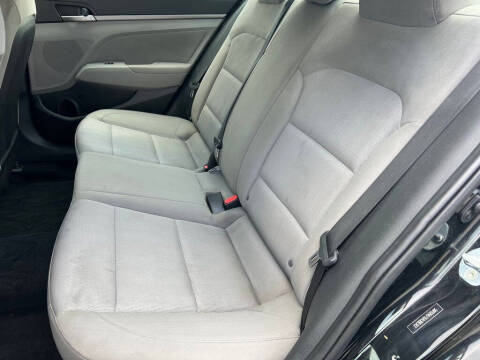 2018 Hyundai Elantra