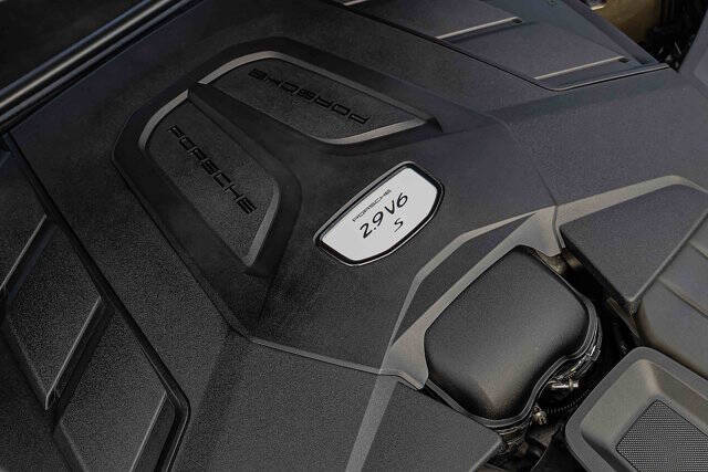 2021 Porsche Cayenne S