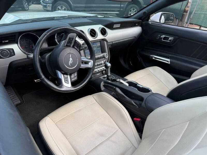 2016 Ford Mustang EcoBoost Premium