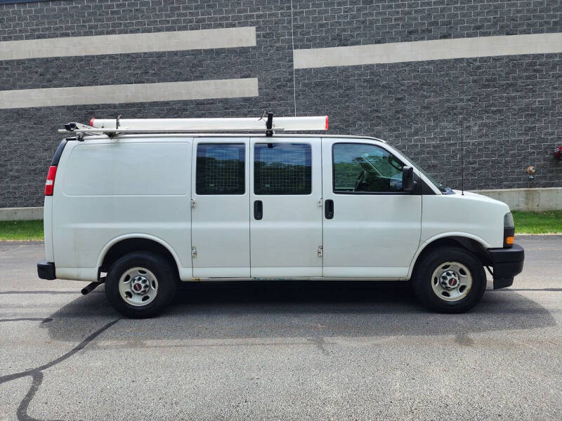 2019 GMC Savana 2500