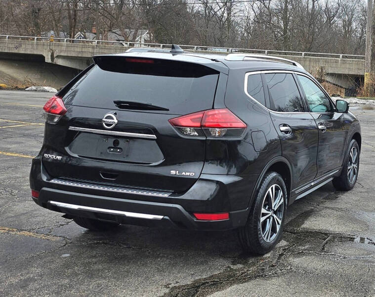 2017 Nissan Rogue SL