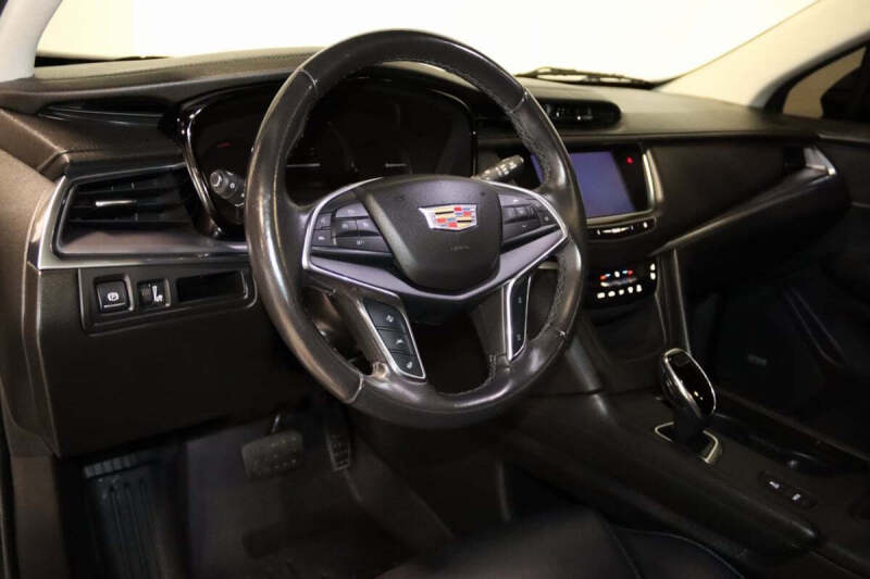 2018 Cadillac XT5 Premium Luxury