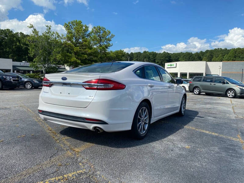 2017 Ford Fusion SE