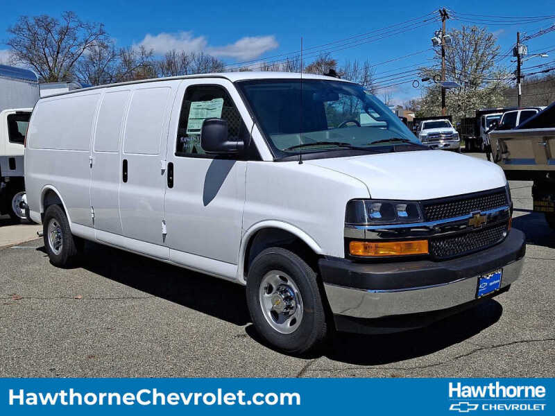 2026 Chevrolet Express 2500