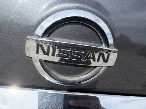2010 Nissan Pathfinder SE