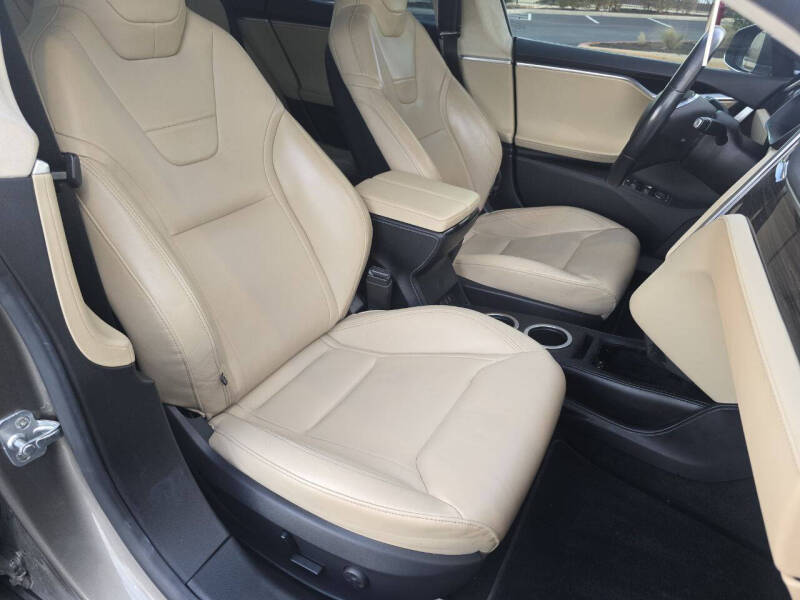 2016 Tesla Model S 70