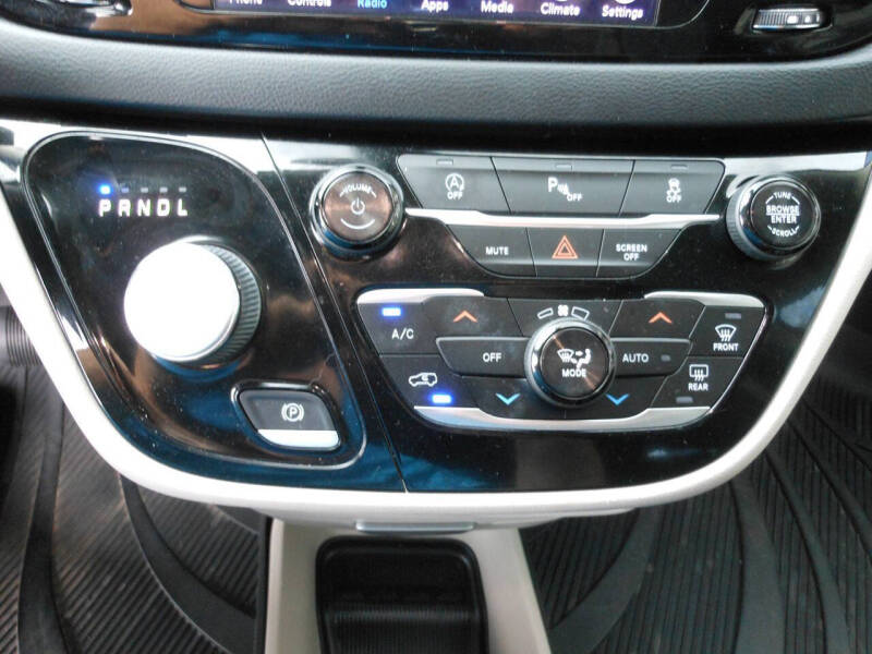 2018 Chrysler Pacifica Touring L