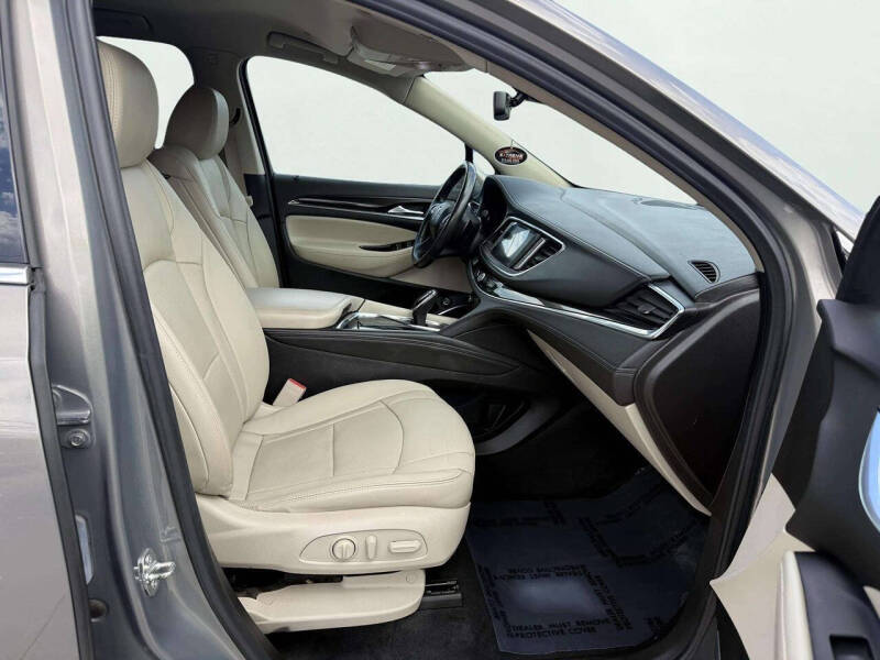 2019 Buick Enclave Essence