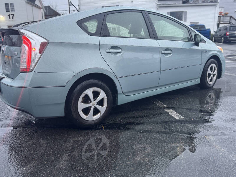 2014 Toyota Prius Two