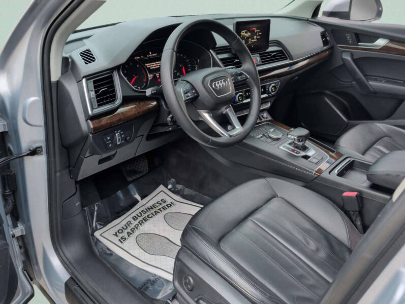 2019 Audi Q5 quattro Premium 45 TFSI