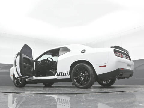 2017 Dodge Challenger SXT