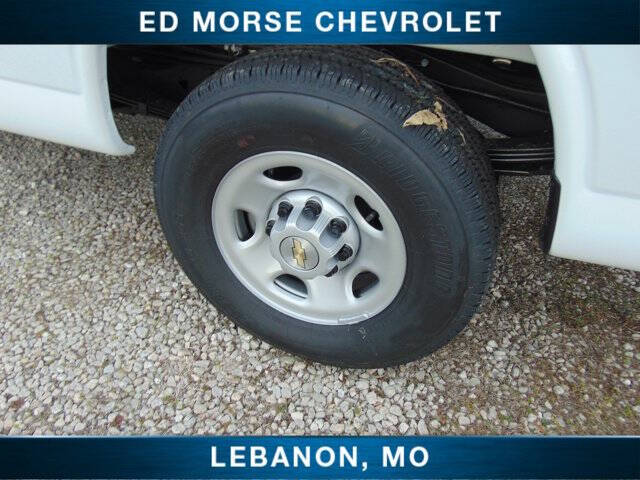 2025 Chevrolet Express 2500