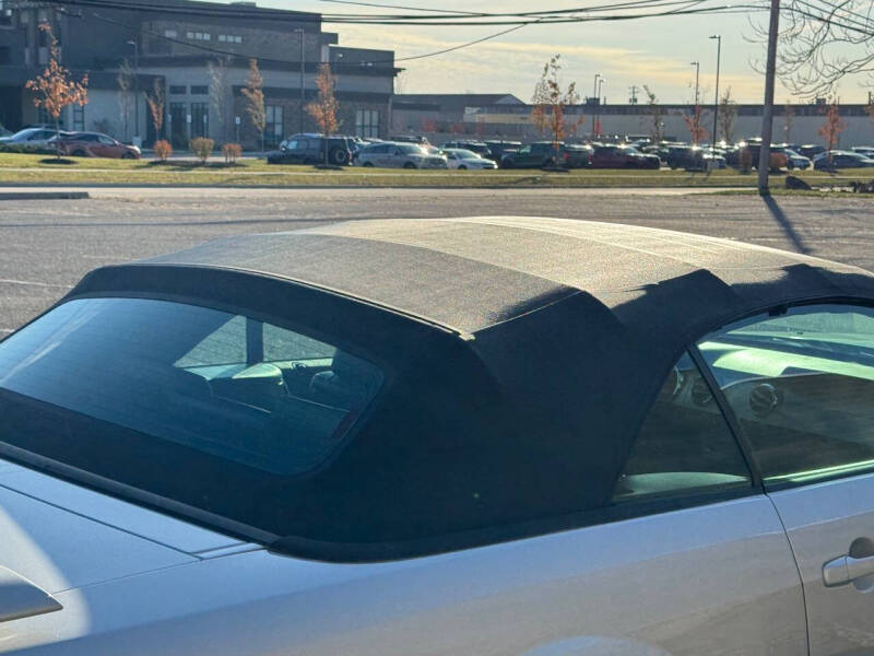 2005 Ford Mustang V6 Deluxe