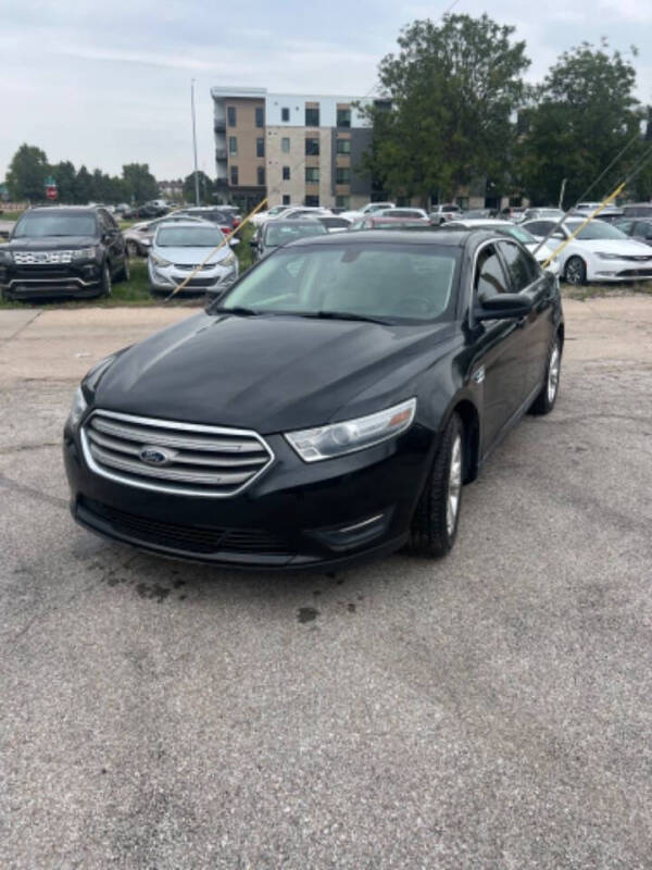 2013 Ford Taurus SEL