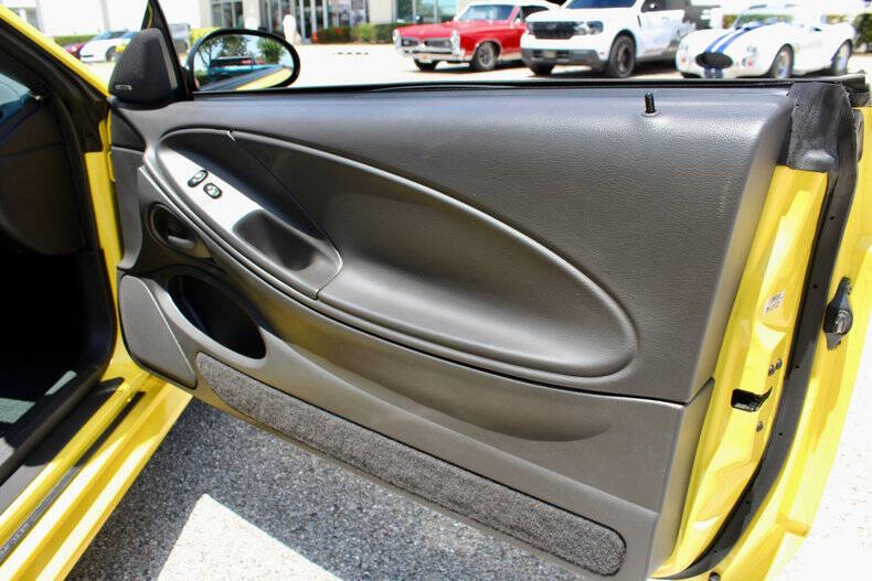 2001 Ford Mustang GT