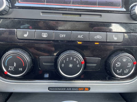 2013 Volkswagen Passat SE PZEV