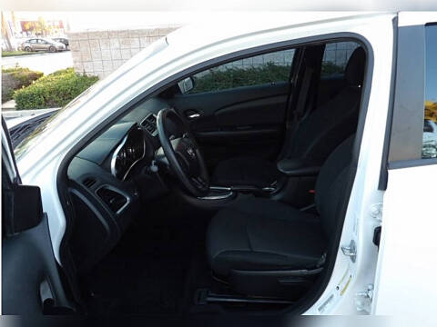 2014 Dodge Avenger SE