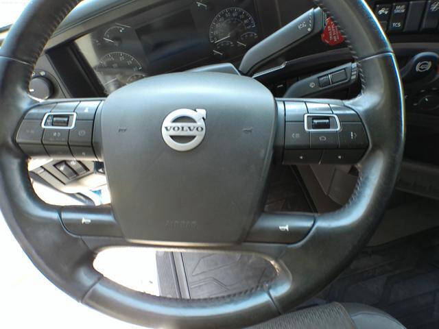 2023 Volvo VNL