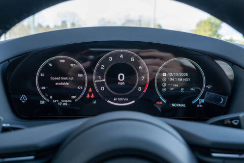 2026 Porsche Panamera 4