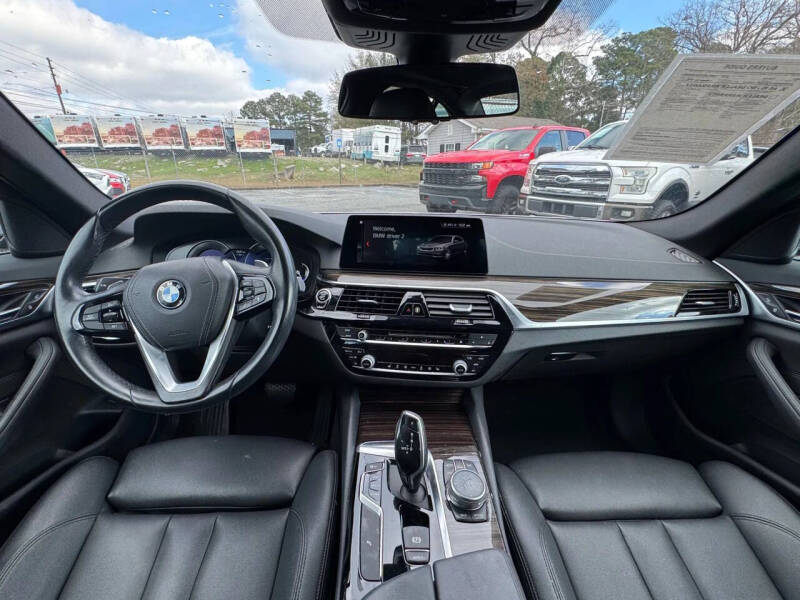 2019 BMW 5 Series 530i