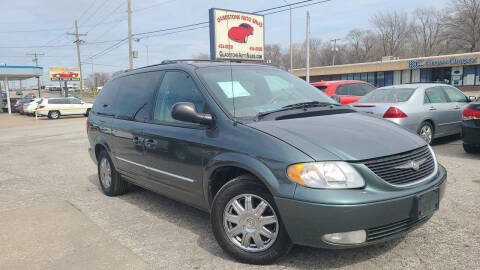 2002 Chrysler Town and Country for sale at GLADSTONE AUTO SALES    GUARANTEED CREDIT APPROVAL in Gladstone MO