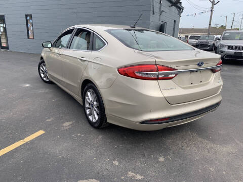 2017 Ford Fusion SE