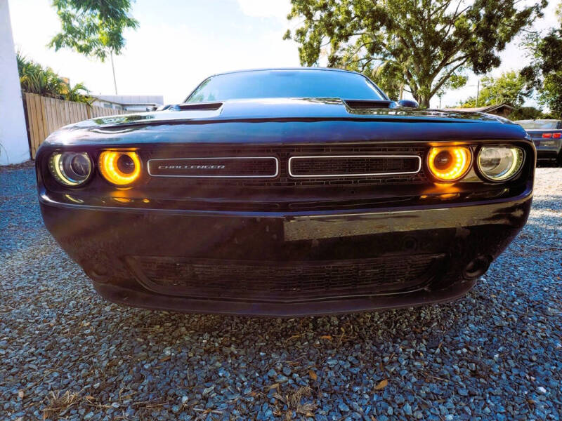 2017 Dodge Challenger SXT