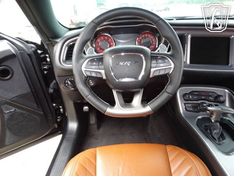 2015 Dodge Challenger SRT Hellcat