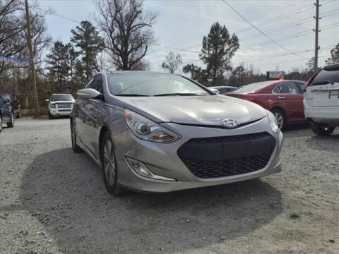 2013 Hyundai Sonata Hybrid for sale at Town Auto Sales LLC in New Bern NC