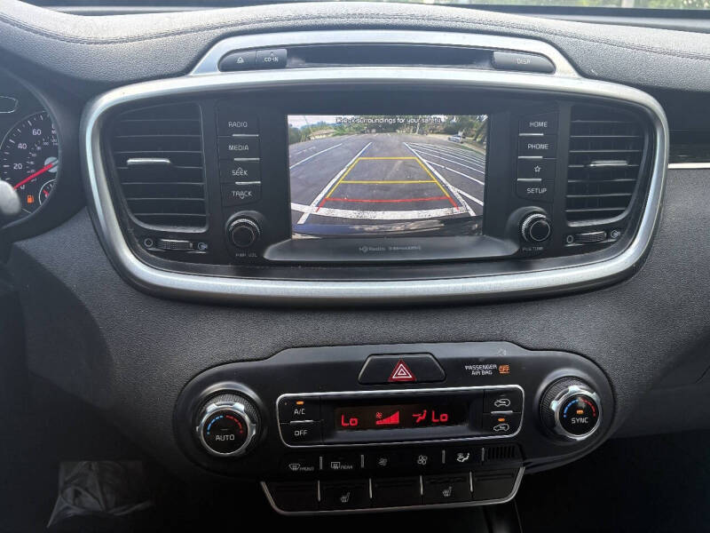 2019 Kia Sorento LX