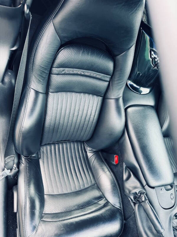 2004 Chevrolet Corvette