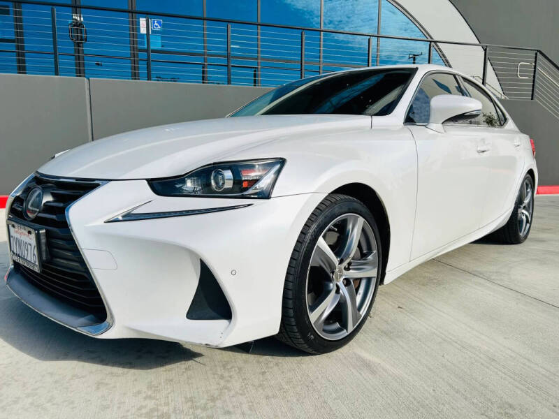 2017 Lexus IS 200t