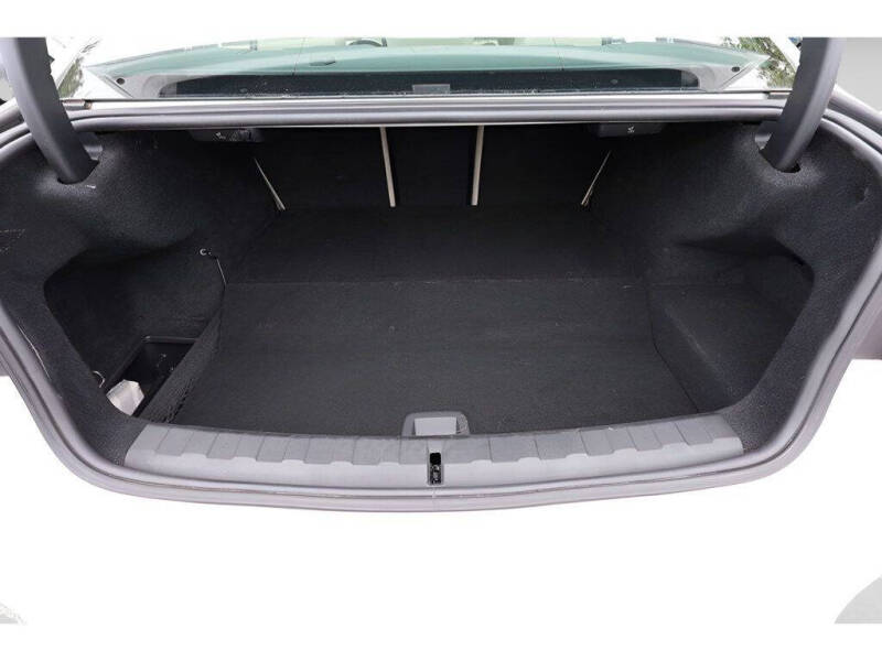 2023 BMW 3 Series 330e