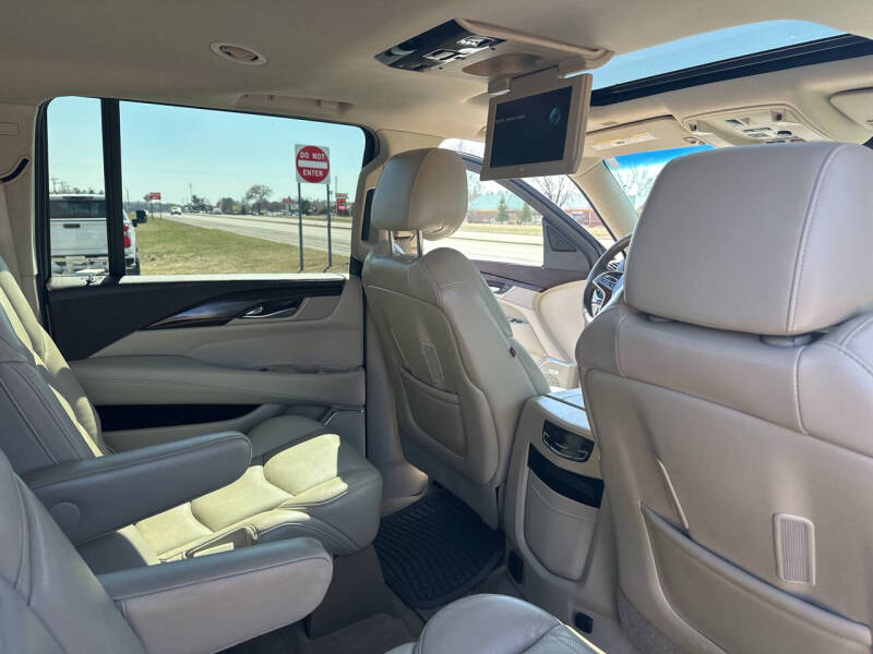 2017 Cadillac Escalade ESV Premium Luxury