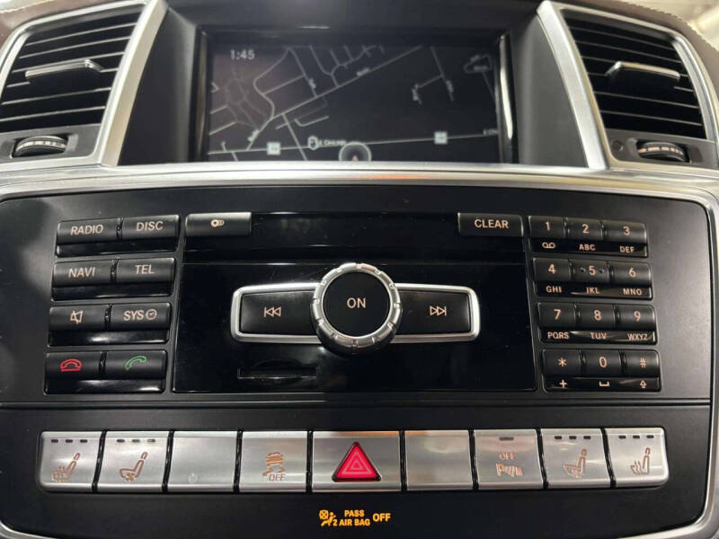 2014 Mercedes-Benz GL-Class GL 550 4MATIC