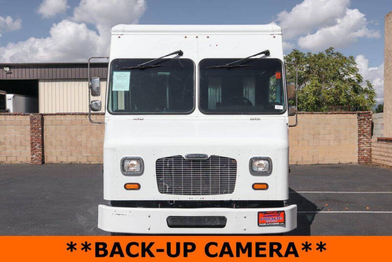 2015 Freightliner MT45 Chassis