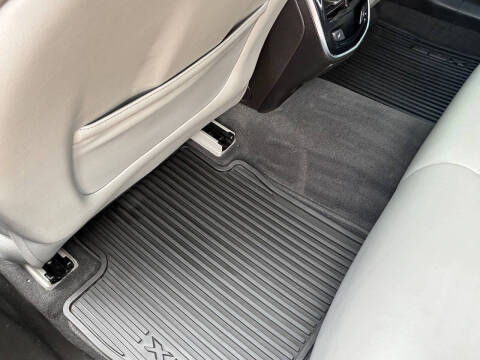 2013 Cadillac XTS Luxury Collection