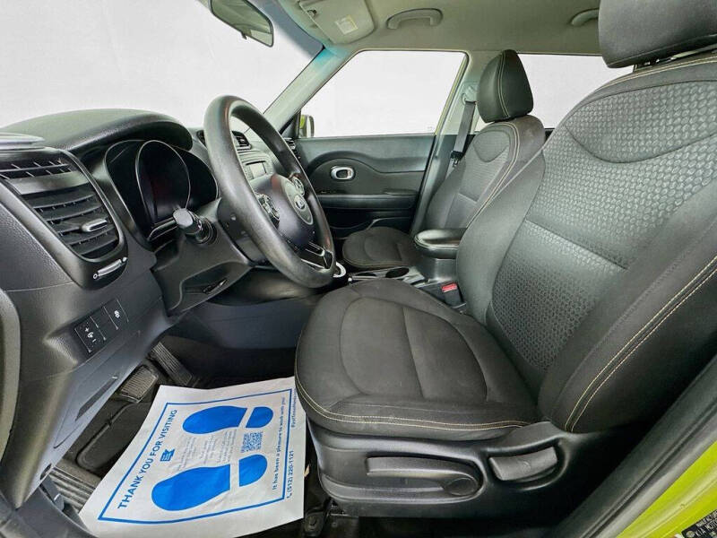 2016 Kia Soul +