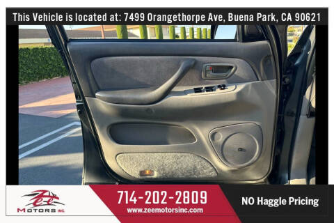 2003 Toyota Sequoia SR5