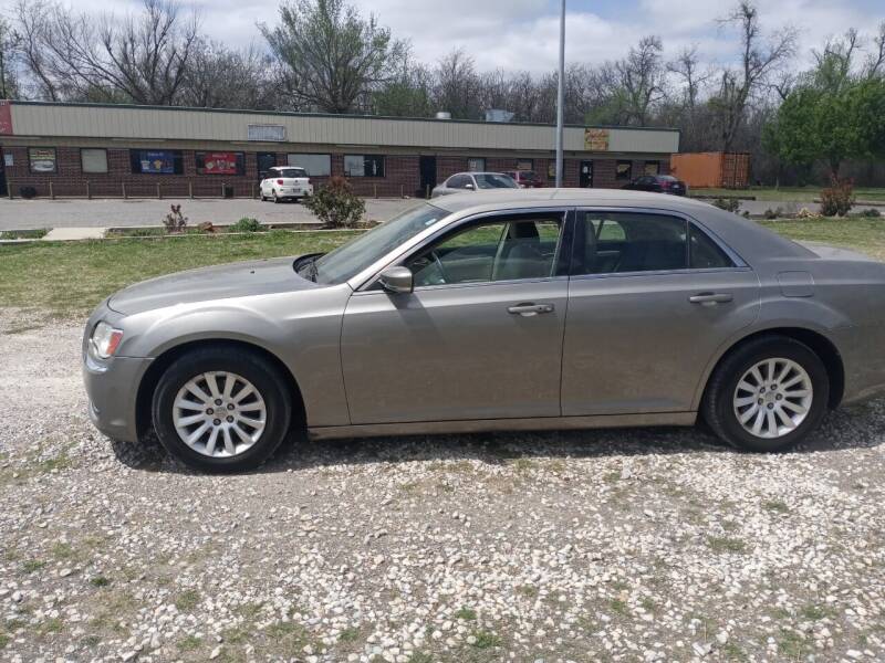 2014 Chrysler 300 for sale at NOTE CITY AUTO SALES in Oklahoma City OK