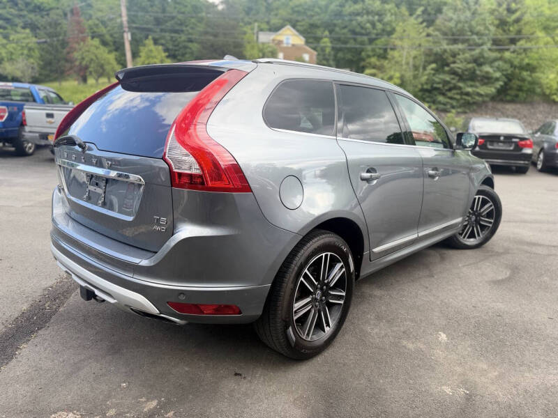 2017 Volvo XC60 T5 Dynamic