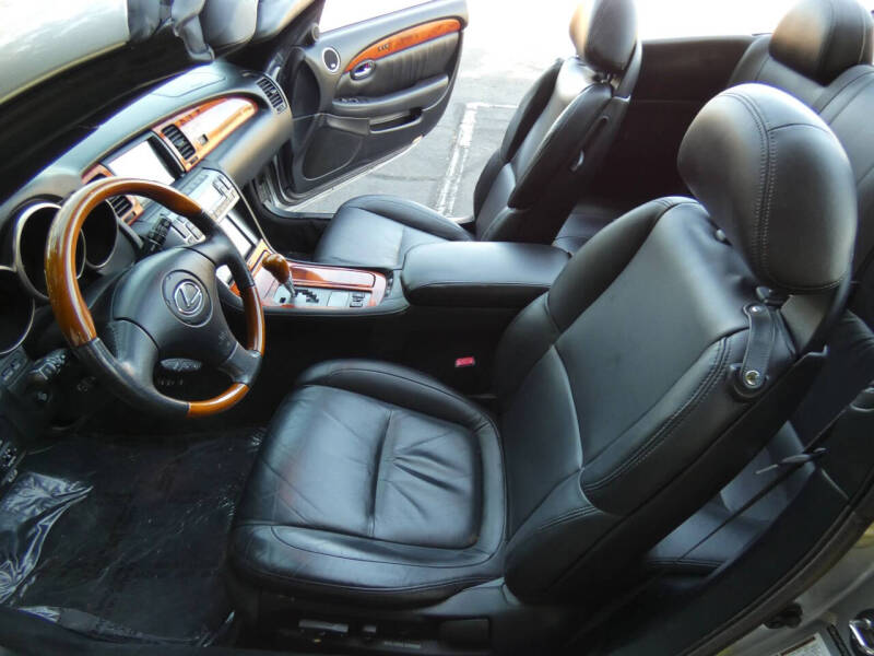 2006 Lexus SC 430