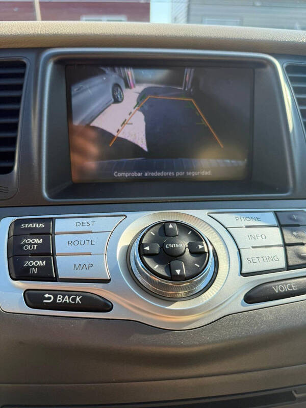 2011 Nissan Murano LE