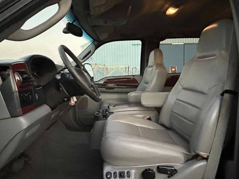 2005 Ford F-350 Super Duty Lariat